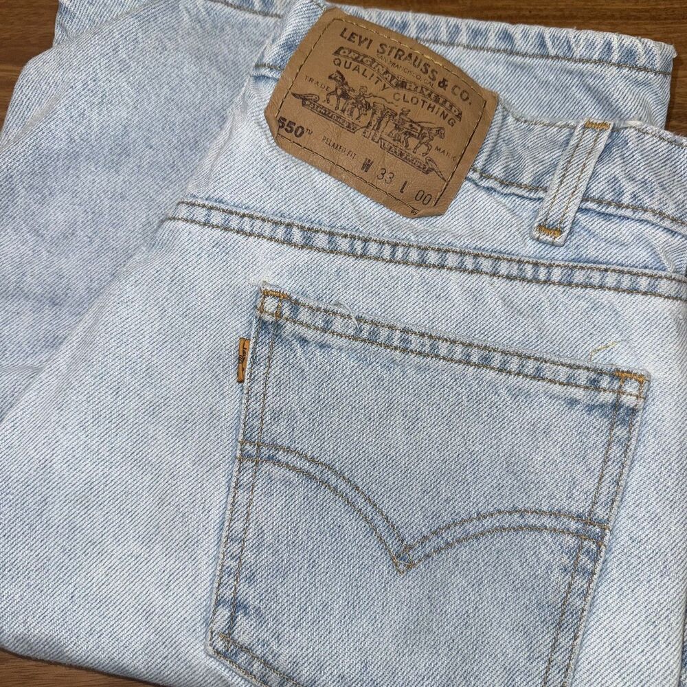 Vintage 1996 Levis 550 Orange Tab Jean Shorts USA Light Wash Denim  Men's 33
